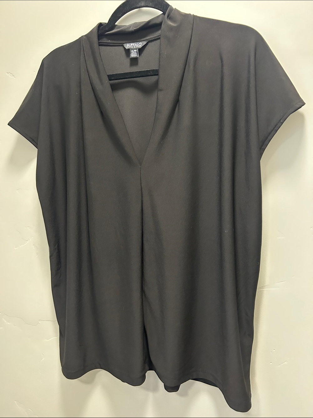 Buffalo David Bitton Black Draped V-Neck Short Sleeve Tunic